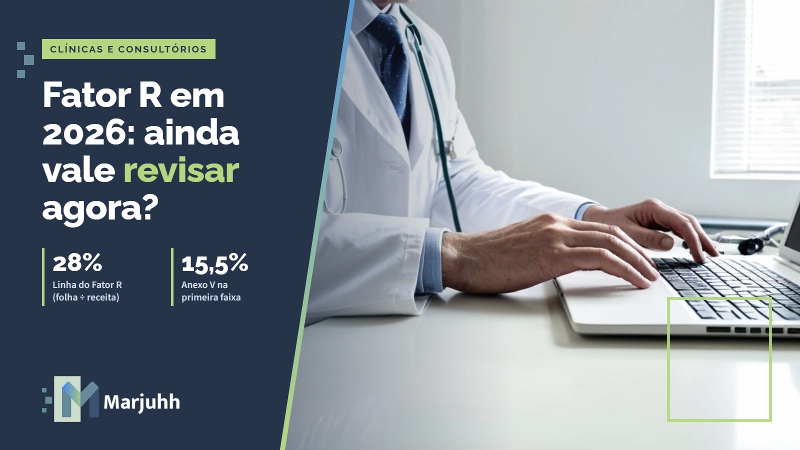 Médica de jaleco, enquadrada do peito para baixo, digitando no notebook ao lado do estetoscópio